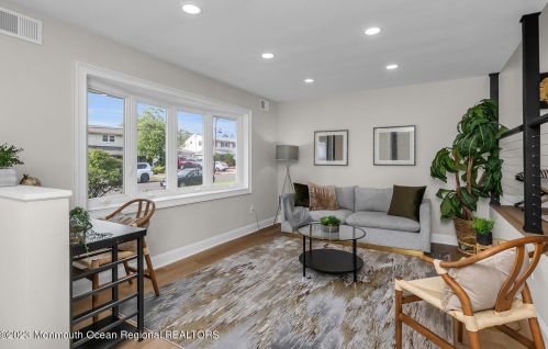 11 Mallard St, Hazlet NJ 07730-1413 exterior