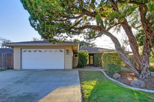 7000 Brookcrest Way, Citrus Heights, CA 95621-6415