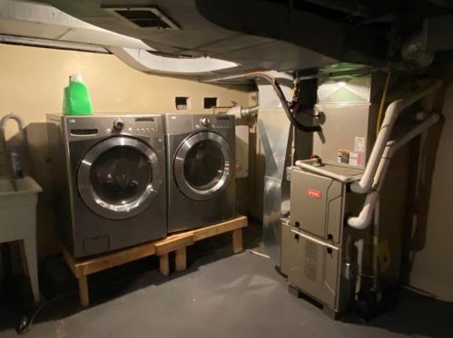 1334 Margaret St, Whitaker PA  15120-2050 exterior