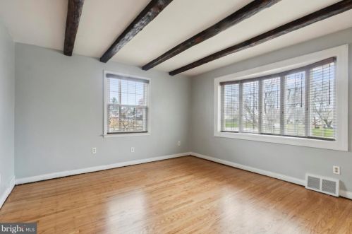 306 Buse St, Ridley Park, PA 19078-3601
