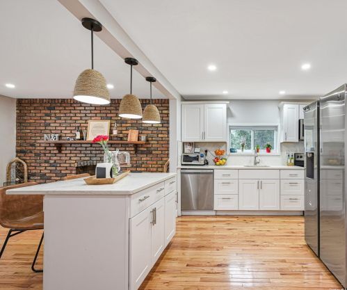 147 Waterside Ave, Northport NY  11768-2154 exterior