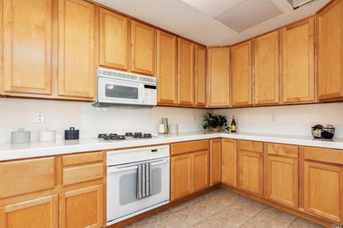 327 Steven Cir, Benicia CA  94510-1809 exterior