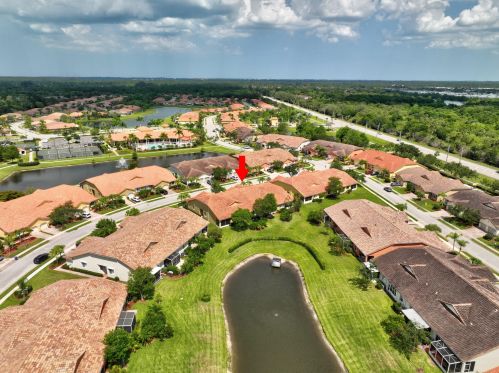 6500 Oxford Cir, Vero Beach FL  32966-7657 exterior