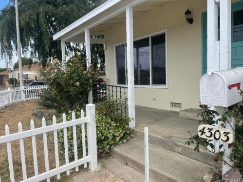 4303 Myrrh St, Compton, CA 90221-3624