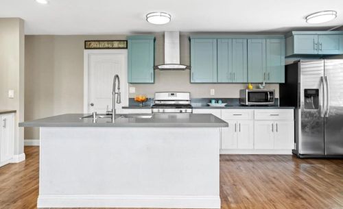 1061 18th St, San Diego CA 92154-1901 exterior