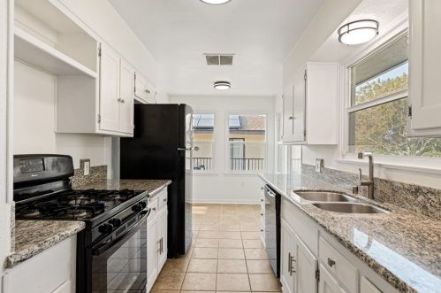 3287 Lugo Ave, San Bernardino CA  92404-2245 exterior
