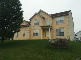 215 Timothy Trl, Easton, PA 18040-8469