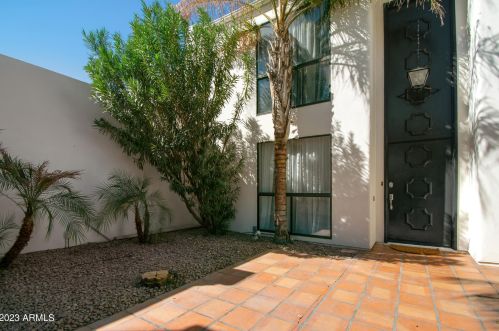 6818 72nd Pl, Scottsdale, AZ 85250-4502