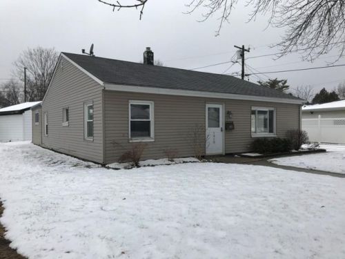 7910 42nd Ave, Kenosha, WI 53142-4581