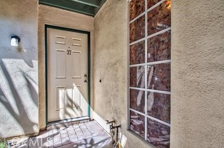 2663 Shadow Hills Dr, San Bernardino, CA 92407-2215
