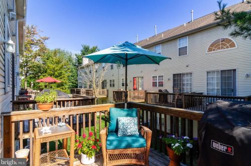 6504 Riverfront Dr, Palmyra NJ  08065-2145 exterior