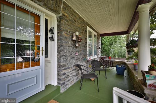 7319 Chestnut Ave, Melrose Park, PA 19027-3217