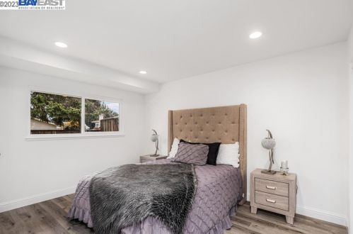 4237 Ridge Dr, West Pittsburg CA  94565-6033 exterior