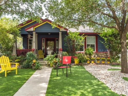 247 Strawn, Uhland, TX 78640-4318