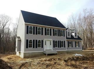 66 West St, Hebron CT  06248-1230 exterior