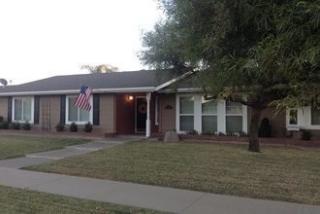 403 Cedar St, Hanford, CA 93230-1210