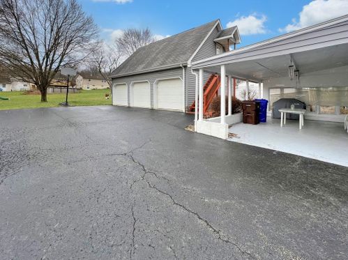 1805 Cameron Ave, New Castle, PA 16101-1513