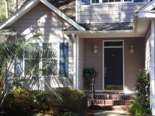 3878 Harmony Cir, Oak Island, NC 28461-8479