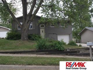 7611 Newport Ave, Omaha NE  68122-1628 exterior