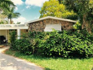 1317 Johnson St, Hollywood, FL 33019-1056