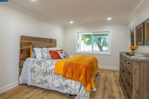 54 Reed St, San Jose CA  95110-2846 exterior