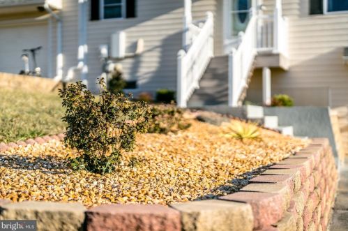 150 Windy Knoll Dr, Harrisonburg VA  22802-8886 exterior