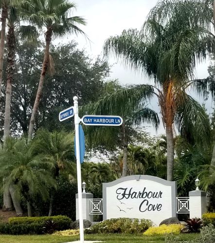 9122 Bay Harbour Cir, West Palm Beach, FL 33411-5154