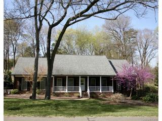 424 Pine St, Harrisburg, NC 28075-9480
