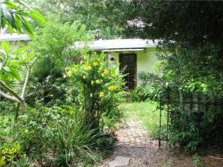 3704 Lake Underhill Rd, Orlando, FL 32803-6922