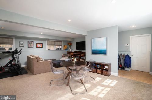 138 Herrontown Rd, Princeton NJ  08540-2921 exterior