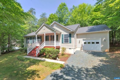 33 Jennings Dr, Bybee, VA 22963-3342