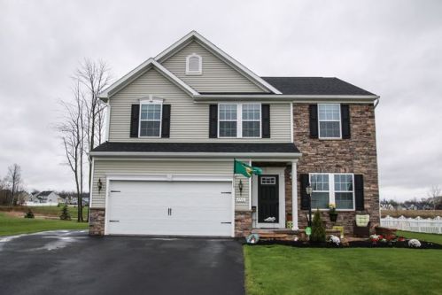1716 Marion Way, Canandaigua, NY 14425-9736