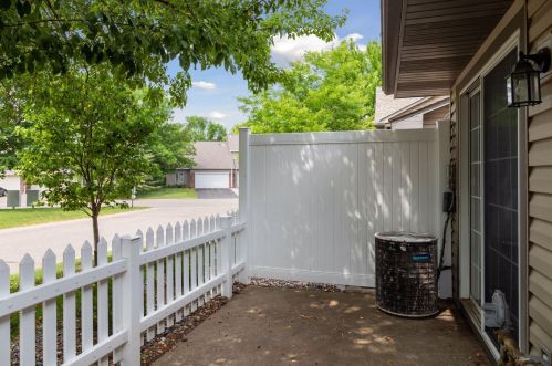 2565 Concord Way, Saint Paul, MN 55120-1728