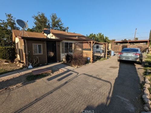 7841 Del Rosa Ave, San Bernardino, CA 92410-4656