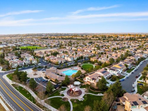 45730 Shasta Ln, Temecula CA  92592-1383 exterior