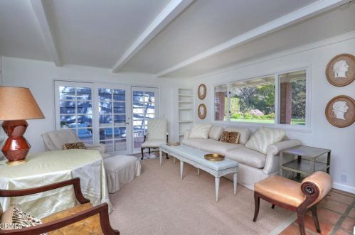 279 Santa Rosa Ln, Santa Barbara CA  93108-2613 exterior