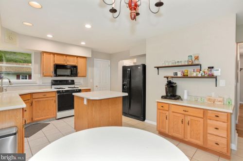 10 Banff Dr, Harrison Township NJ  08062-9533 exterior