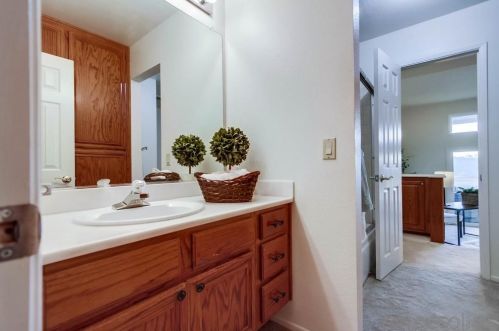 11026 Caminito Vista Pacifica, San Diego CA 92131-3301 exterior