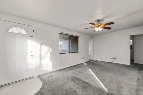 527 Cottonwood St, Woodland, CA 95695-3612