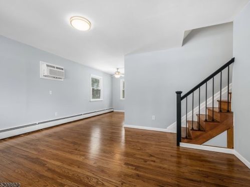 9 Rutgers Way, Hopatcong NJ  07843-1231 exterior