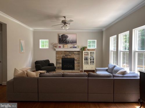 345 Phillips St, Fredericksburg VA  22405-2715 exterior