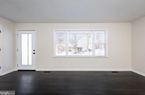 821 Blue Rdg Dr, Harrisonburg VA  22802-5012 exterior