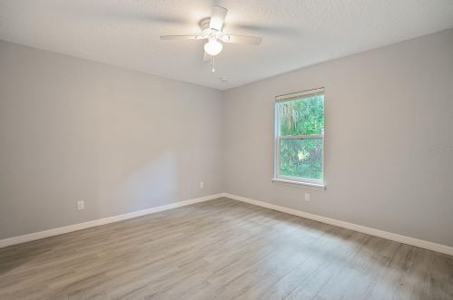 561 Live Oak Ave, Daytona Beach FL  32114-4846 exterior