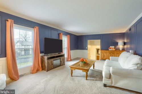 479 Woodcrest Dr, Navy Sup Dpt PA  17050-6854 exterior