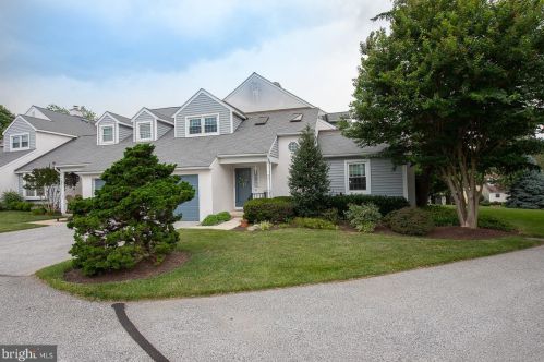 42 Hunters Run, Newtown Square, PA 19073-3928