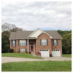 1521 Rembrandt Dr, Clarksville, TN 37040-6859