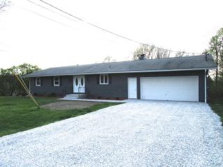 6130 Mistletoe Ave, Fairview, PA 16415-2702