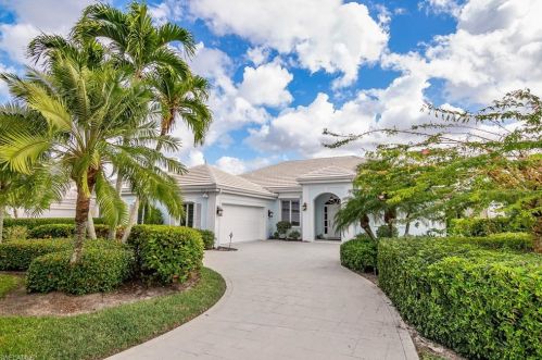 15618 Whitney Ln, Naples, FL 34110-7612