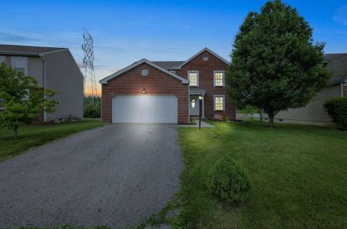 438 Wagon Ave, Pataskala OH  43062-8060 exterior