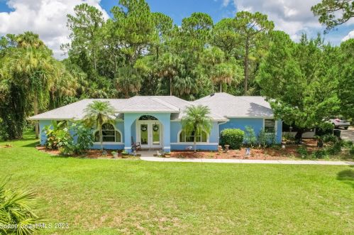 2868 Long Lake Dr, Titusville, FL 32780-7543